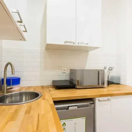 Cosy Apt -2P- Place De Clichy-Gare Saint Lazarre Paris Exterior photo